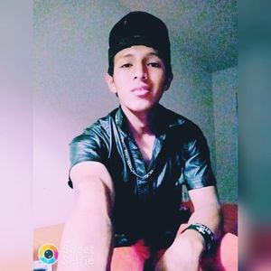 Meet your Posher, Ethan